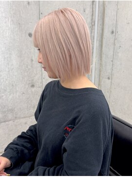 首スッキリボブ　ホワイトミルクティー