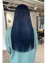 トリムバイエンヴィ(tlim by ENVY)&nbsp;色落ちがシルバーになるネイビーブルー/ブリーチ２回必須