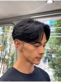 テーパーフェードニュアンスパーマ刈り上げセンターパートメンズ
