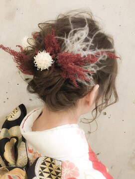 アンドヘアー 西葛西(&-HAIR) ドレスにも合うので二次会にそのまま行ける成人式セット