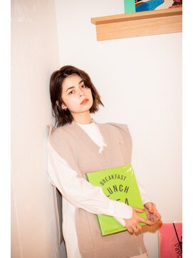 ダナエ(Danae) 【Danae】うねり×切りっぱなしボブ