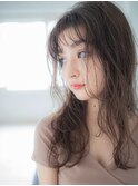 人気のセミウェットなロングスタイル