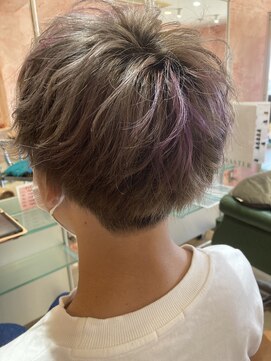 ジール(zeal) マッシュ/刈り上げ/ダブルカラー/ハイライト/２ブロック