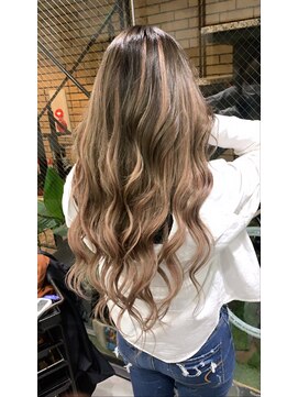 ラフ 難波店(LAFF) #黒髪#ボブルフ#ネビージュ#小顔#ワンレン