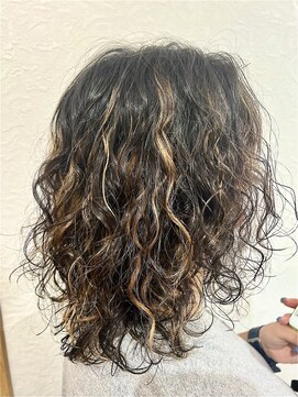 デイトゥデイトゥルーカラーズ(DAY TO DAY true colors) ウルフパーマ☆