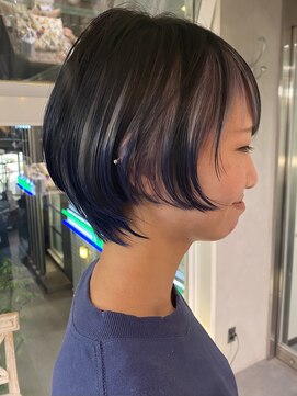 ロリム(RorriM) ウルフカット インナーカラー ブルーシルバー ダブルカラー