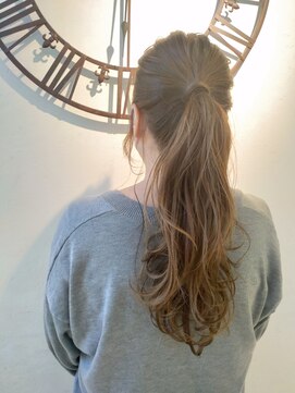 ラファンス イマザト(LaFENCE IMAZATO) ゆるポニーテール×ロング