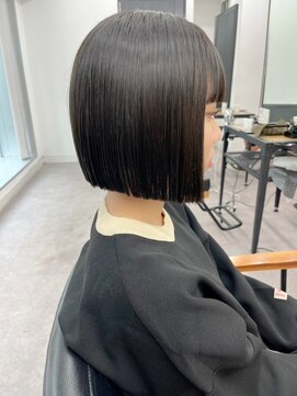 ネオリーブ クーロ(Neolive curro) 小顔ボブ×美髪[ぱつっとボブ/縮毛矯正/横浜韓国]