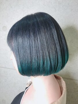 アルカナ(Arcana) 裾カラーボブ/ショートボブスタイル