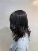 ゆるミディアムレイヤー　ハイライトカラー　ダークアッシュ