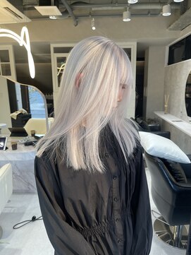 髪屋 紬 【Chu】ハイトーン/ホワイト/抜きっぱなし/ホワイトベージュ