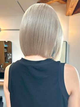 ラック 津田沼(LUCK) ホワイトブロンドミルクティーケアブリーチ