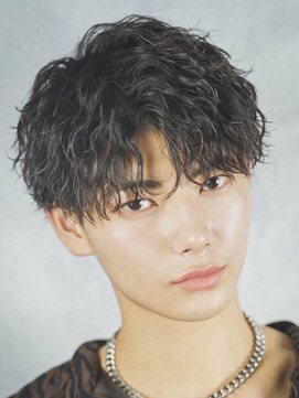 オーシャントーキョーウエスト 心斎橋 (OCEAN TOKYO WEST) メンズヘア黒髪コンマバング