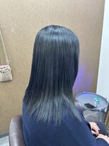 グロウアップバイトゥエンティーフォー 稲葉(glow up by24) 透明感ブルーグリーンのミディアム