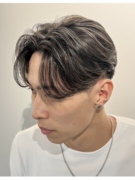 ブラッシュ アップ(Brush Up) センターパート×細めハイライト50%
