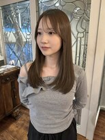 シェール(CHERE)&nbsp;オリーブベージュ レイヤーカット ローレイヤー