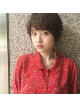 インビテーション(invitation) オトナ可愛いマッシュショートボブ