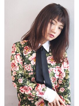 タグ(#tag) #オン眉×ニュアンス外ハネ