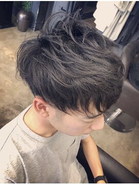 ヴァーヴヘアーファウンデーション(Verve Hair Foundation) 無造作ショートマッシュ