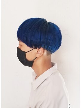 ヘアーアンドネイル ルシア(Hair&Nail Lucia) 重めマッシュのインディゴブルー