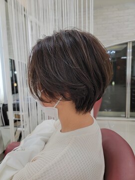 クオリス 赤塚店(QUALIS) 20代30代40代大人可愛い小顔ハンサムショートハイライト