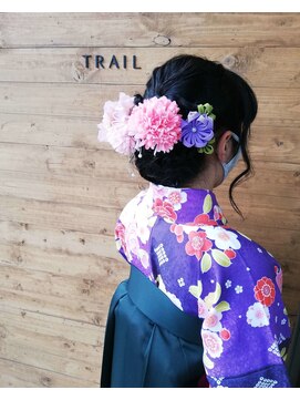 トレイル(TRAIL) アップスタイル