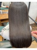 ドライヤーで乾かしただけで綺麗にサラサラにまとまる縮毛矯正