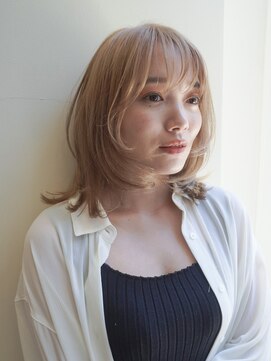 ビュートリアム265(BEAUTRIUM 265) ミディアムレイヤー/レイヤーカット/アッシュベージュ/銀座