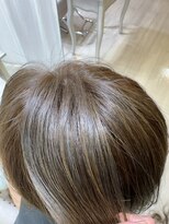 アミュー(amiu) 脱白髪染めハイライト/細めハイライト