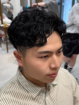 ネイロ 錦糸町(NeiRo) 波巻きスパイラルパーマツイストスパイラルパーマメンズマッシュ