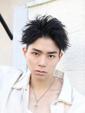 アーリー(Ali'i) 刈り上げショートスパイキーショートパーマ