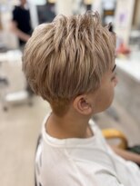 ケーアールツーエス 古市駅前店(KR2S)&nbsp;ホワイトミルクティーベージュ