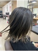 筋感が抜群！極細ハイライトで赤味抹殺！透明感×外ハネボブ