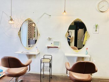 ナンバーガール(number girl)の写真/少人数制だからこそ叶う丁寧なカウンセリングと施術。落ち着いた空間で、周りを気にせずゆったり過ごせます