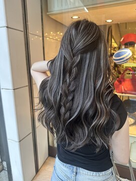 アンダーバーホワイト(_white) ハイライトブリーチ髪質改善トリートメントエクステ神戸三宮