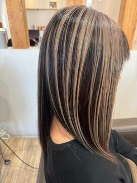 ヘアショップ エヌアンドエー 久喜菖蒲店(hair shop N&A) 大胆ハイライトが可愛い◎大人ストレートロング