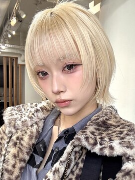 メゾンアクア 表参道(Maison ACQUA) レイヤーボブ/切りっぱなし/ハッシュボブ/ミディアム/ハイトーン