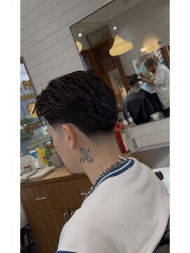 イナセパーラー ハナレ(INASE PARLOR HANARE) テーパーフェード