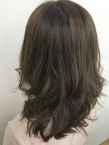 ヘアーデザイン オアジ(OASI) 暗めのグレージュカラースタイル