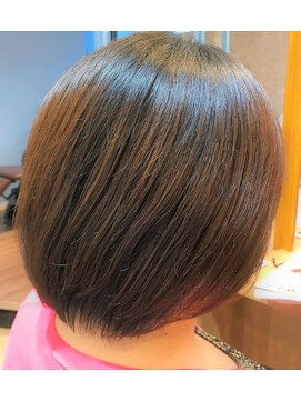 スターズヘアラウンジ(stars hair lounge) 艶のあるショートボブ