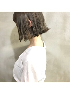 ミント(mint) 人気の切りっぱなしボブ＆透明感グレー♪