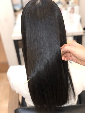 アコンプリッシュ 代官山 恵比寿(accomplish) プラチナミネコラ