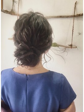 ヘアセットサロンエッジ(Edge) 極ゆるふわお呼ばれアップスタイル