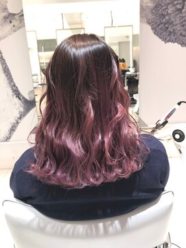 レイズ 立川(RAYS) グラデーション×ウェービーロング［立川/立川駅/立川南口］