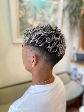 アマンドール(Aman D'or) メンズバレイヤージュ