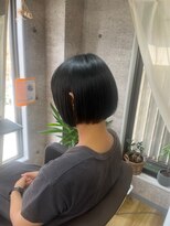 エルド(eld) 黒髪×ミニボブ　40 50代おすすめ　伊丹