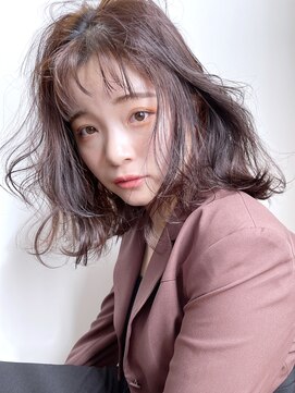 アイティーバイアルバム 下北沢店(IT by ALBUM) ふわふわボブ_シルキーベージュグレージュカラー_38896