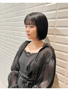 ルアウハク 梅田(LUAU Haku) ・ナチュラルストレート＆ラインボブ・【Haku/梅田/タクノ】