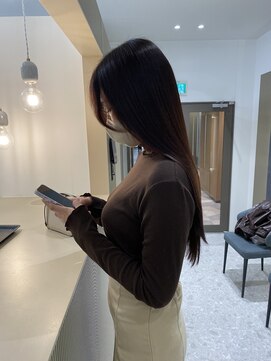 シュヴーブリヤン(cheveux brillants) 【美髪矯正で再現性100%艶髪】後ろ姿に色気を。艶髪ロングヘア