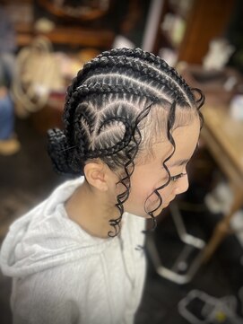 バイブアンドアネックス(VIBE & ANNEX) サイドハートコーンロウ